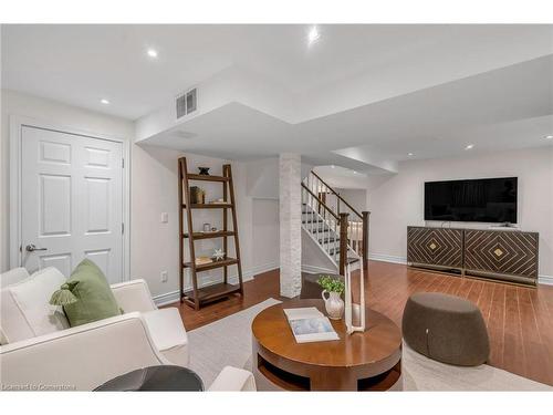 89 Acadian Heights, Brampton, ON - Indoor Photo Showing Living Room