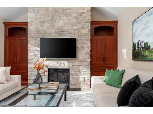 1100 Haydonbridge Court, Peel, ON - Indoor Photo Showing Living Room With Fireplace