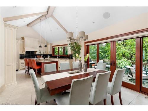 1100 Haydonbridge Court, Peel, ON - Indoor Photo Showing Dining Room