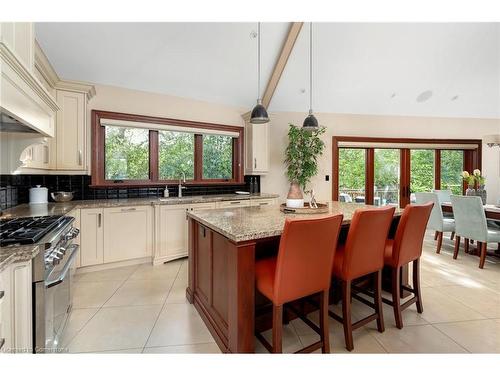 1100 Haydonbridge Court, Peel, ON - Indoor Photo Showing Kitchen