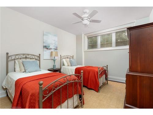 1100 Haydonbridge Court, Peel, ON - Indoor Photo Showing Bedroom