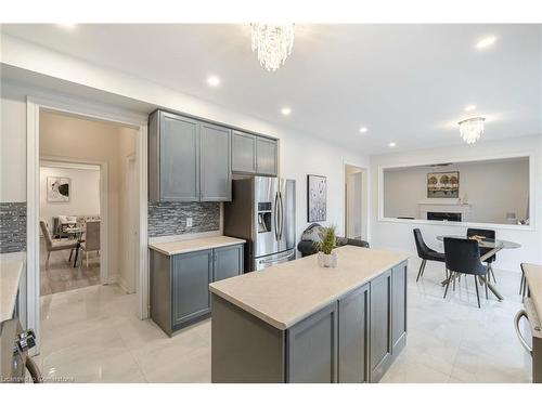 8 Decorso Drive, Peel, ON - Indoor Photo Showing Kitchen