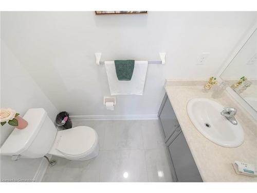 8 Decorso Drive, Peel, ON - Indoor Photo Showing Bathroom