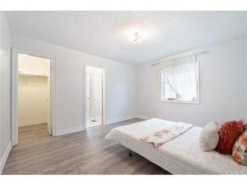 8 Decorso Drive, Peel, ON - Indoor Photo Showing Bedroom