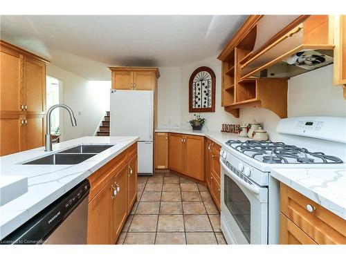 689667 Monterra Road, The Blue Mountains, ON - Indoor Photo Showing Kitchen With Double Sink