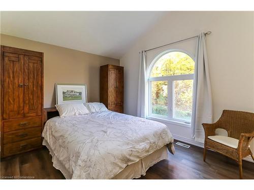 689667 Monterra Road, The Blue Mountains, ON - Indoor Photo Showing Bedroom