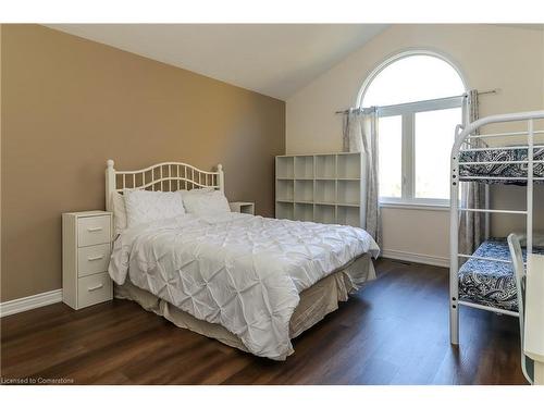 689667 Monterra Road, The Blue Mountains, ON - Indoor Photo Showing Bedroom