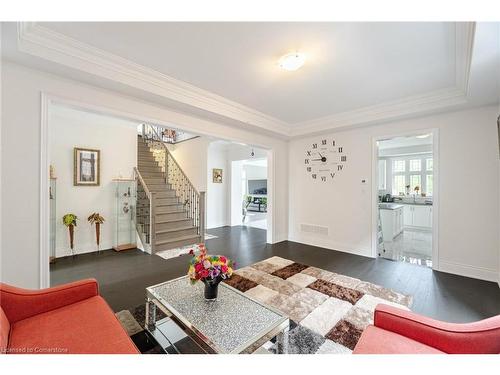 59 Raspberry Ridge, Caledon, ON - Indoor Photo Showing Living Room