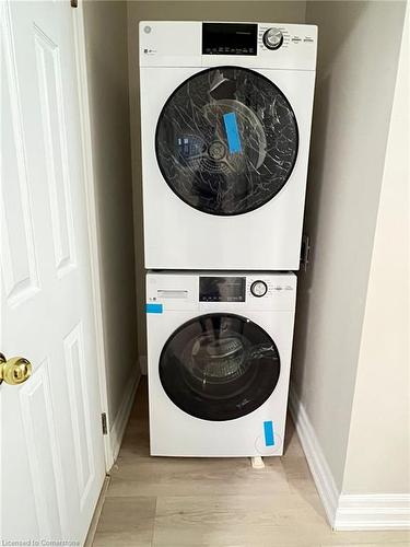 Main-1164 Cannon Street E, Hamilton, ON - Indoor Photo Showing Laundry Room