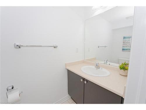 39 Agava Street Street, Peel, ON - Indoor Photo Showing Bathroom