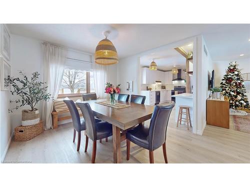 93 Riverlea Road, Cannington, ON - Indoor Photo Showing Dining Room