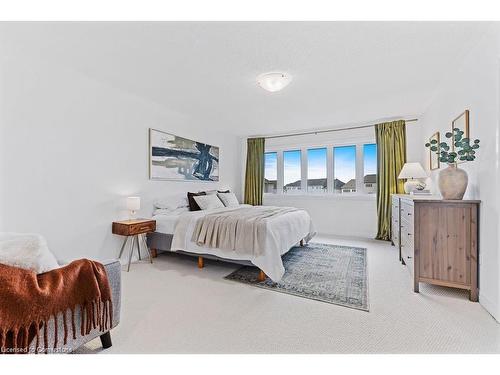 4006 Fracchioni Drive, Lincoln, ON - Indoor Photo Showing Bedroom