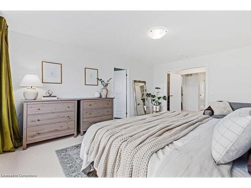 4006 Fracchioni Drive, Lincoln, ON - Indoor Photo Showing Bedroom