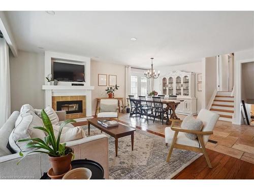 70 Country Club Drive, Hamilton, ON - Indoor Photo Showing Living Room With Fireplace