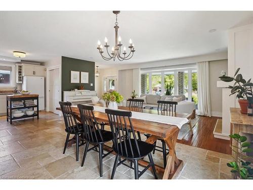 70 Country Club Drive, Hamilton, ON - Indoor Photo Showing Dining Room