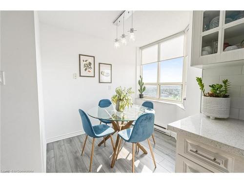 1403-30 Malta Avenue, Brampton, ON - Indoor Photo Showing Dining Room