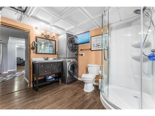 605 Alder Street W, Dunnville, ON - Indoor Photo Showing Bathroom