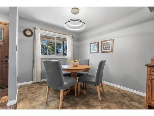 605 Alder Street W, Dunnville, ON - Indoor Photo Showing Dining Room