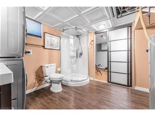 605 Alder Street W, Dunnville, ON - Indoor Photo Showing Bathroom