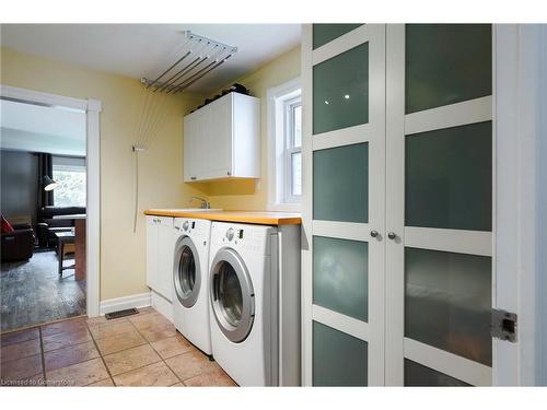 351323 17Th Line, East Garafraxa, ON - Indoor Photo Showing Laundry Room