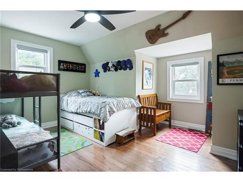 351323 17Th Line, East Garafraxa, ON - Indoor Photo Showing Bedroom