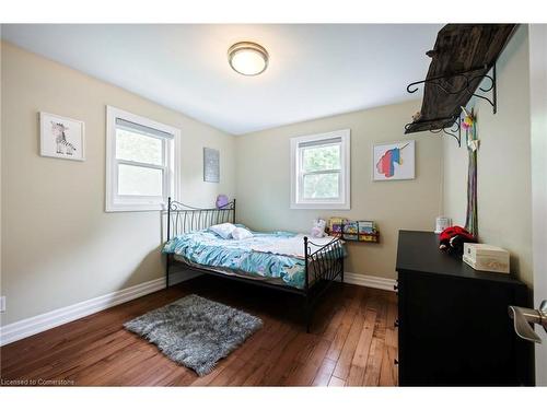 351323 17Th Line, East Garafraxa, ON - Indoor Photo Showing Bedroom