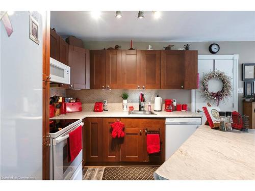 351323 17Th Line, East Garafraxa, ON - Indoor Photo Showing Kitchen