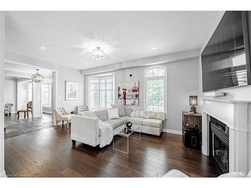 2495 Gateshead Common, Oakville, ON - Indoor Photo Showing Living Room With Fireplace