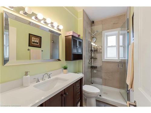 67 Eagle Avenue, Brantford, ON - Indoor Photo Showing Bathroom