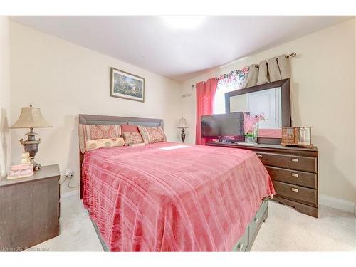 2 Hewson Street, Penetanguishene, ON - Indoor Photo Showing Bedroom