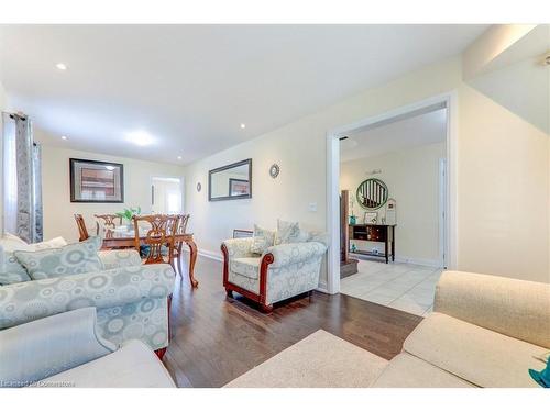 2 Hewson Street, Penetanguishene, ON - Indoor Photo Showing Living Room