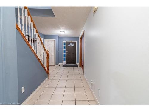 830 Stonegate Drive, Woodstock, ON - Indoor Photo Showing Other Room