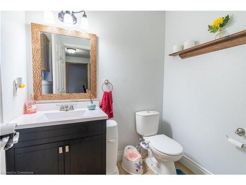 830 Stonegate Drive, Woodstock, ON - Indoor Photo Showing Bathroom