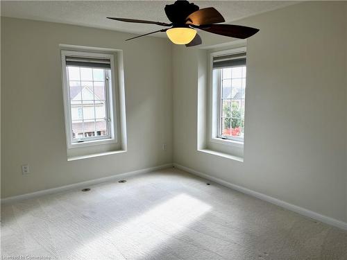 800 Shortreed Crescent, Milton, ON - Indoor Photo Showing Other Room