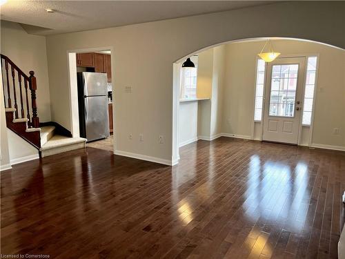 800 Shortreed Crescent, Milton, ON - Indoor Photo Showing Other Room