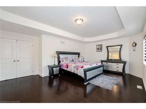 170 Pannahill Drive, Peel, ON - Indoor Photo Showing Bedroom