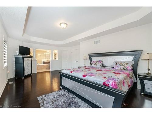 170 Pannahill Drive, Peel, ON - Indoor Photo Showing Bedroom