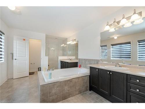 170 Pannahill Drive, Peel, ON - Indoor Photo Showing Bathroom