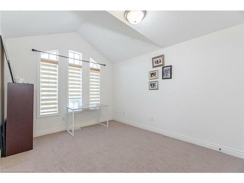 170 Pannahill Drive, Peel, ON - Indoor Photo Showing Other Room