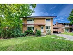 48 Westmount Road S Waterloo, ON N2L 2K6