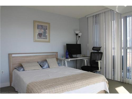 707-75 Queens Wharf Road, Toronto, ON - Indoor Photo Showing Bedroom