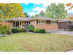 62 Duncairn Avenue  Kitchener, ON N2M 4S4