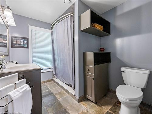 8 Scott Crescent, Hillsburgh, ON - Indoor Photo Showing Bathroom