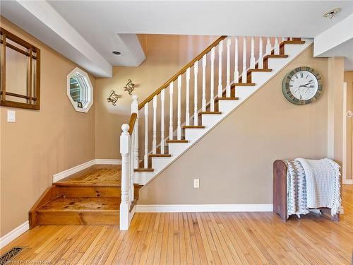 8 Scott Crescent, Hillsburgh, ON - Indoor Photo Showing Other Room