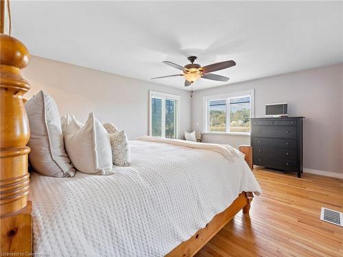 8 Scott Crescent, Hillsburgh, ON - Indoor Photo Showing Bedroom