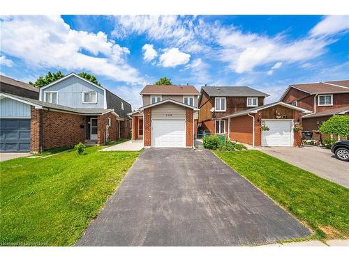 128 Fanshawe Drive, Brampton, ON - Outdoor With Facade