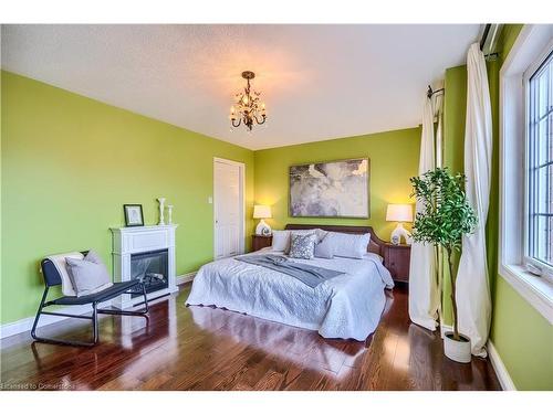 149 Eaton Street, Georgetown, ON - Indoor Photo Showing Bedroom