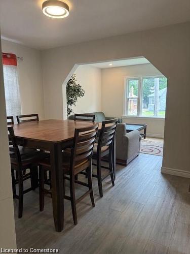 471 Highbury Avenue, London, ON - Indoor Photo Showing Dining Room