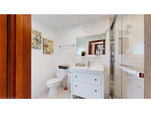 5177 Kitchener Street, Niagara Falls, ON - Indoor Photo Showing Bathroom