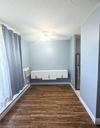 112-1105 Jalna Boulevard, London, ON - Indoor Photo Showing Other Room